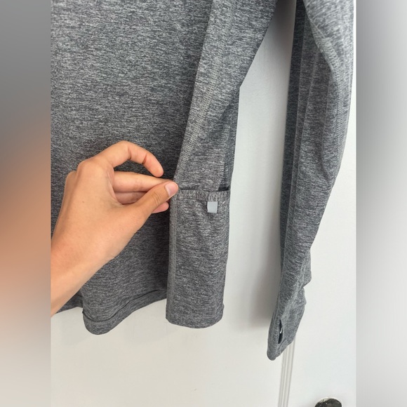 Nike women’s element zip running top, gray color, size small - Picture 8 of 11